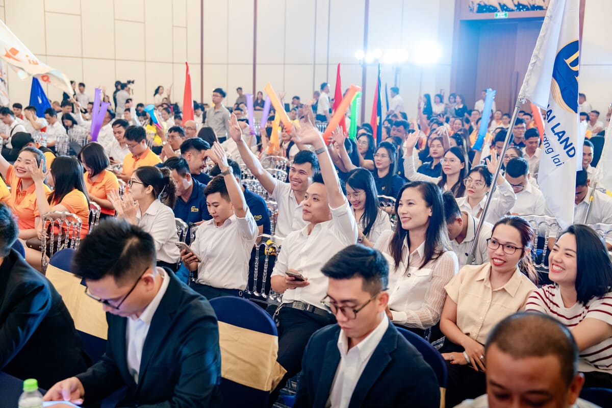 Lập đánh giá sau khi tổ chức tất niên công ty